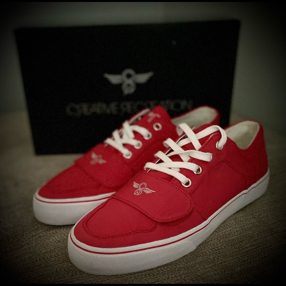 Brand New Creative Recreation Red size 9